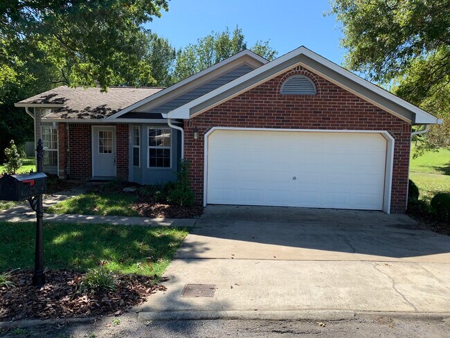 Front - 103 Summerwood Ct