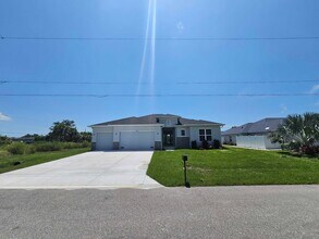 Building Photo - 9370 Snapper Cir