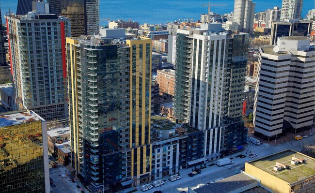 Foto del edificio - 2101 6th Ave