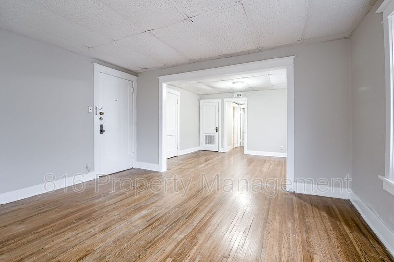 Primary Photo - 511-513 Prospect Ave