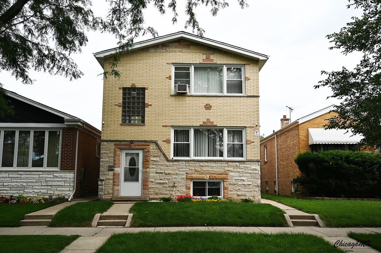 3953 N Oleander Ave Unit 1, Chicago, IL 60634 Condo for Rent in