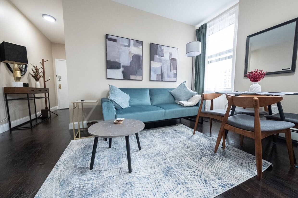 Foto principal - 241 W 113th St