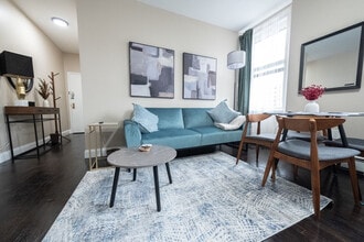 Building Photo - 245 W 113th St