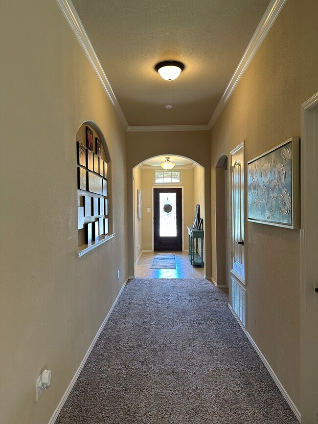 Entry way - 264 Oxford Dr