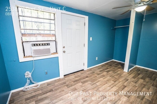 Foto del edificio - 2538 W Pine St