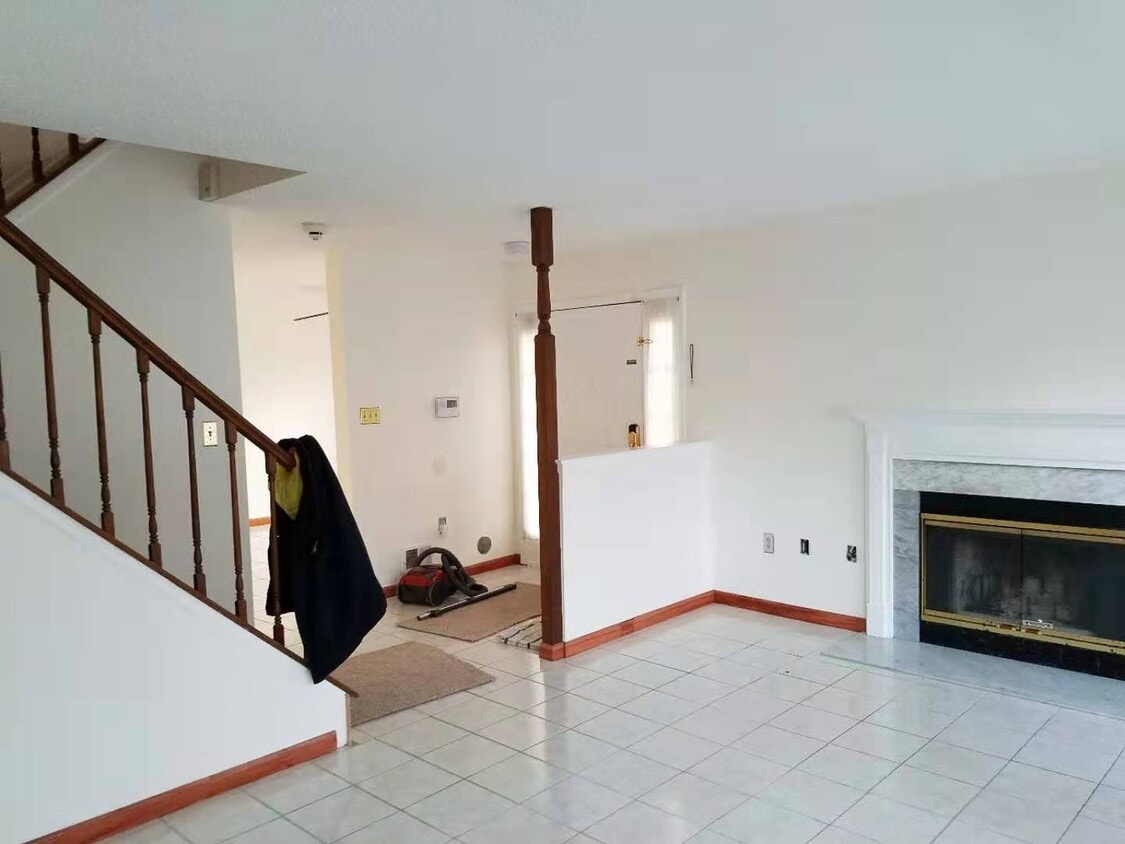Building Photo - 45 Cherokee Dr