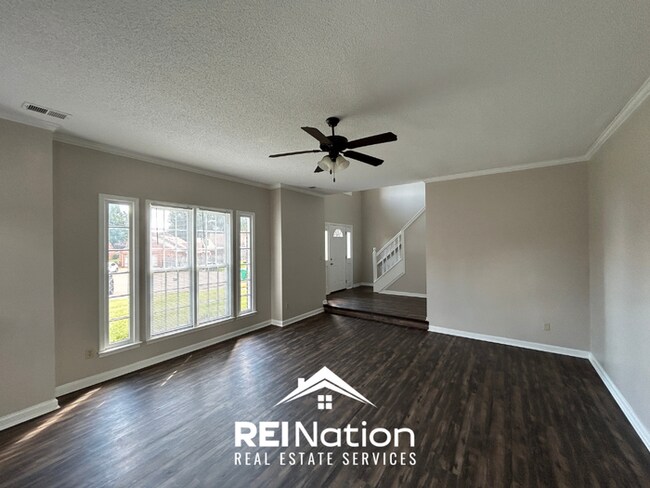 Foto del edificio - 7250 Leeward Cove