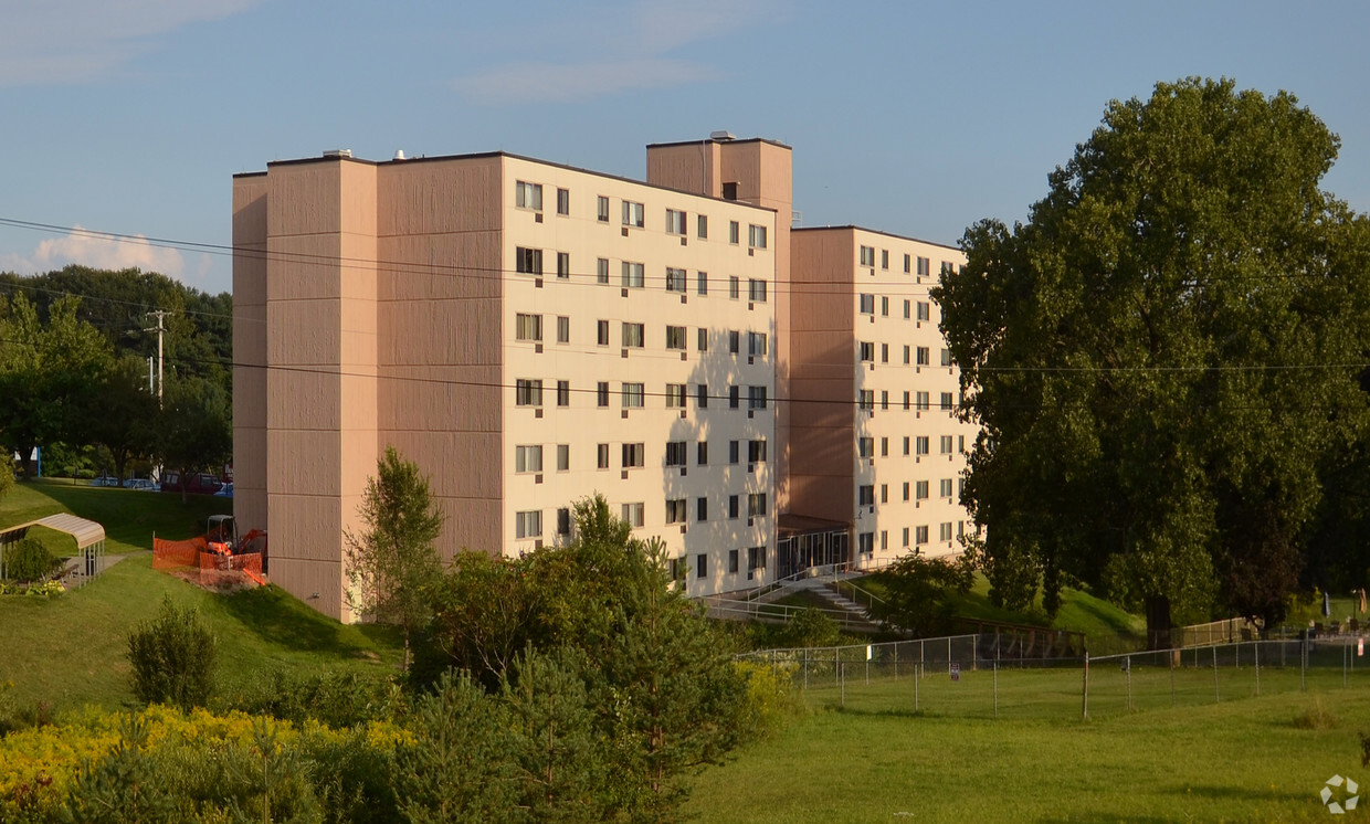 Primary Photo - Marian Apartments