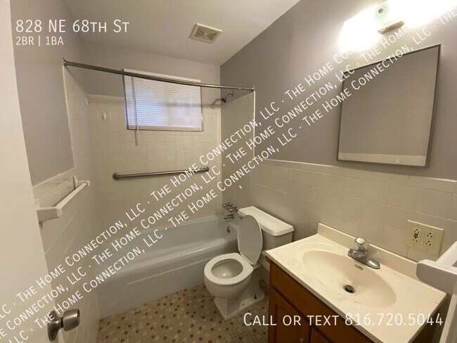 Foto del edificio - 828 NE 68th St