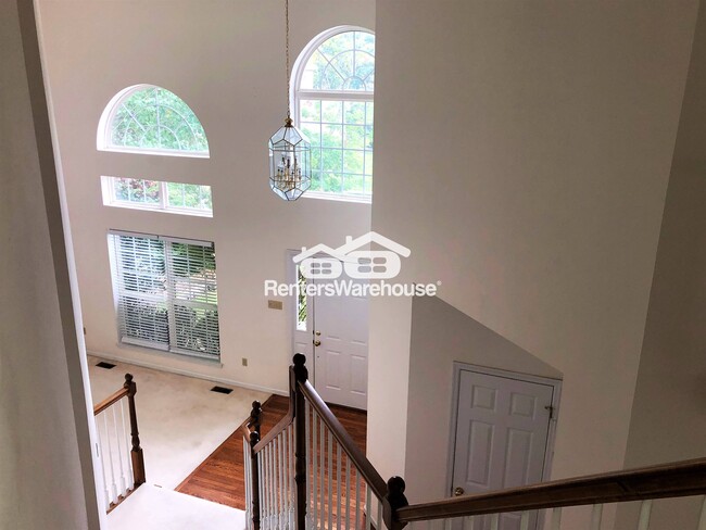 Building Photo - 1137 New Ballwin Oaks Dr