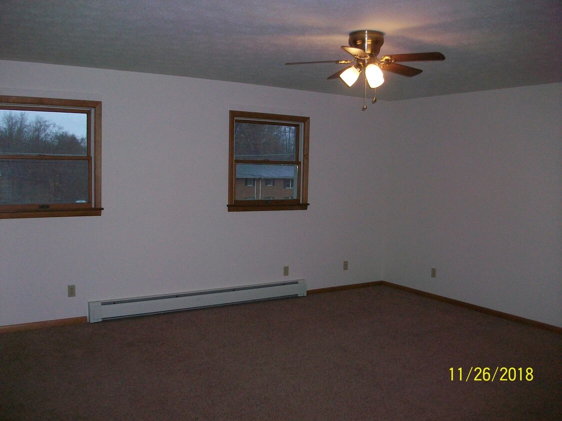 Master Bedroom - 102 Maple Ave