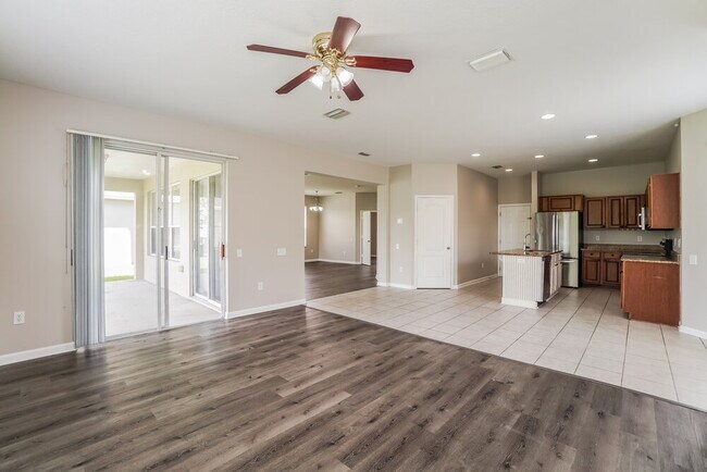 Foto del edificio - 7907 Outerbridge St
