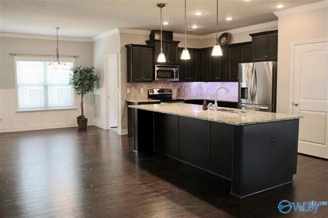 Foto del edificio - 408 Bay Tree Ln SW