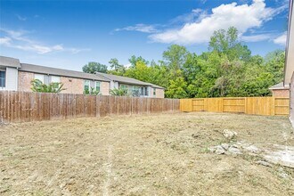 Building Photo - 322 Carlos Leal Dr