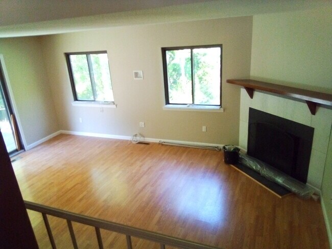 Sala de estar - 20 Stonegate Cir