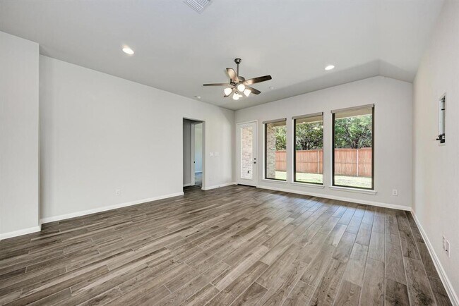 Foto del edificio - 133 Bauer Lp