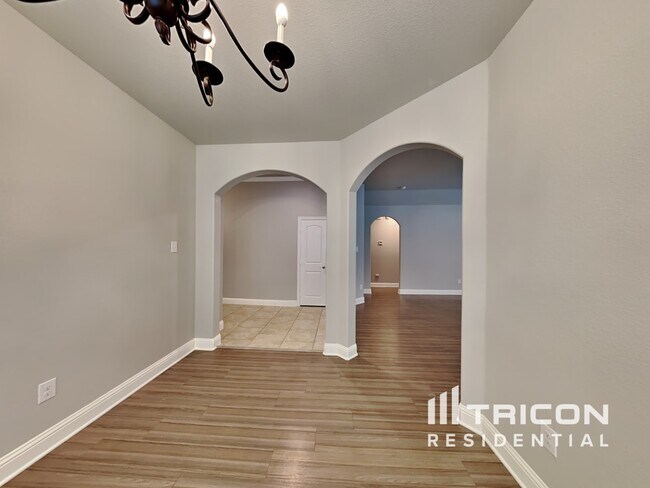 Building Photo - 3016 Mill Creek Way
