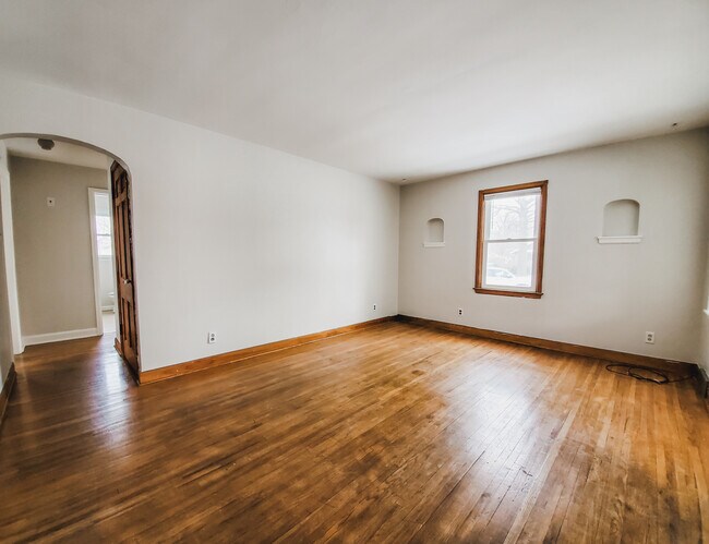 Main floor living room - 807 Northwestern Ave