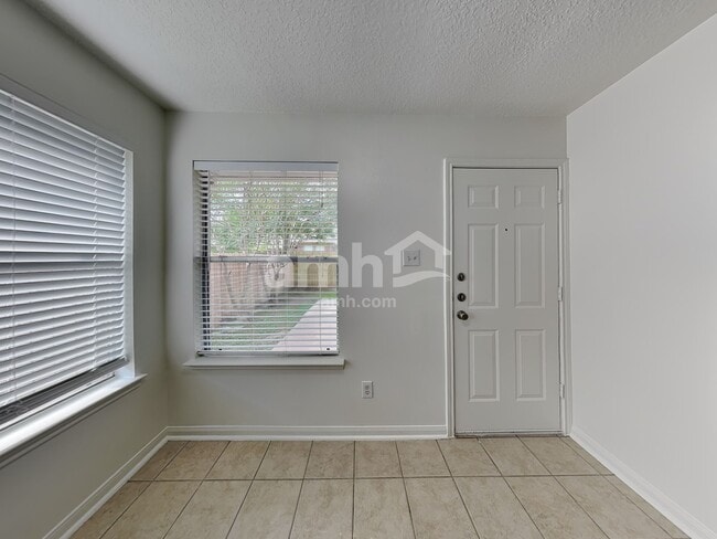Building Photo - 1608 Misty Fawn Ln
