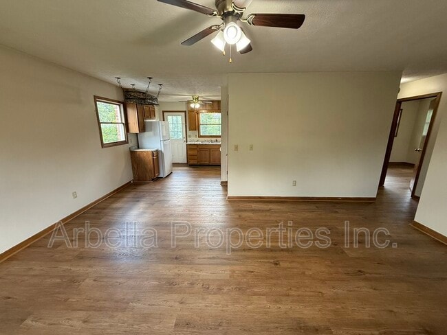 Building Photo - 905 Kendrick Creek Rd