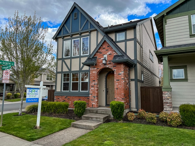 Enjoyable 4-Bed, 2.5-Bath Corner Lot Home in High-Tech Area! - Enjoyable 4-Bed, 2.5-Bath Corner Lot Home in High-Tech Area!
