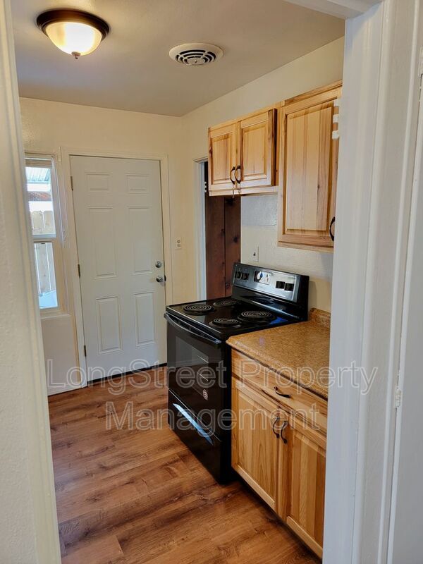 Foto del edificio - 628 NW 19th