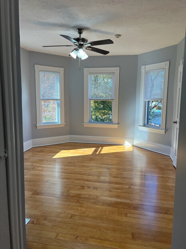 SALA DE ESTAR - 28 Paine St