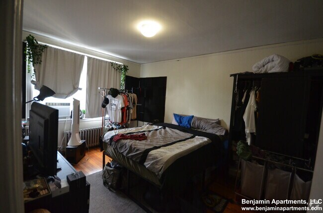 Building Photo - 2039 Commonwealth Ave