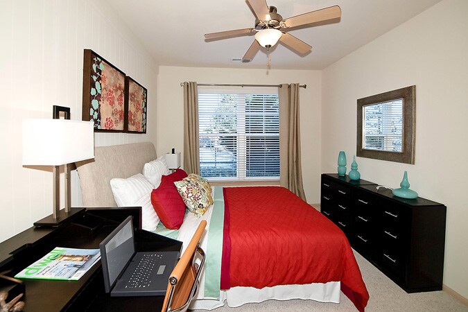 Foto principal - 11750 Old Georgetown Rd