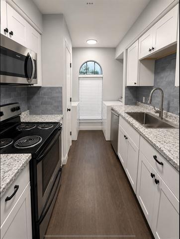 Building Photo - 2744 St George Pl