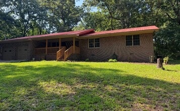 Building Photo - 200 Mountain View Dr