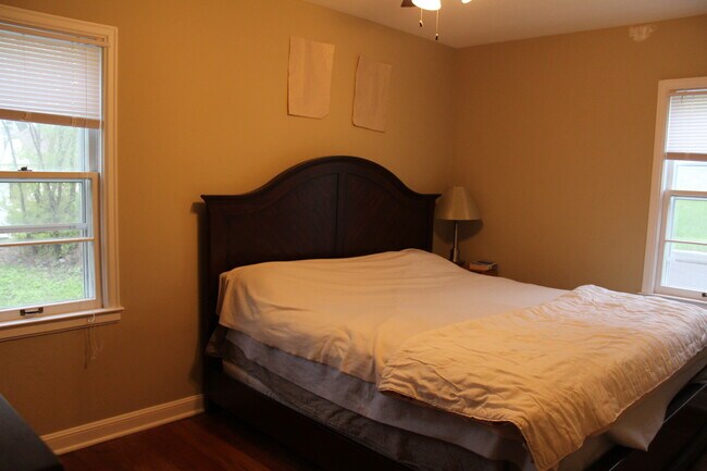 Main Bedroom - 5331 Portland Ave
