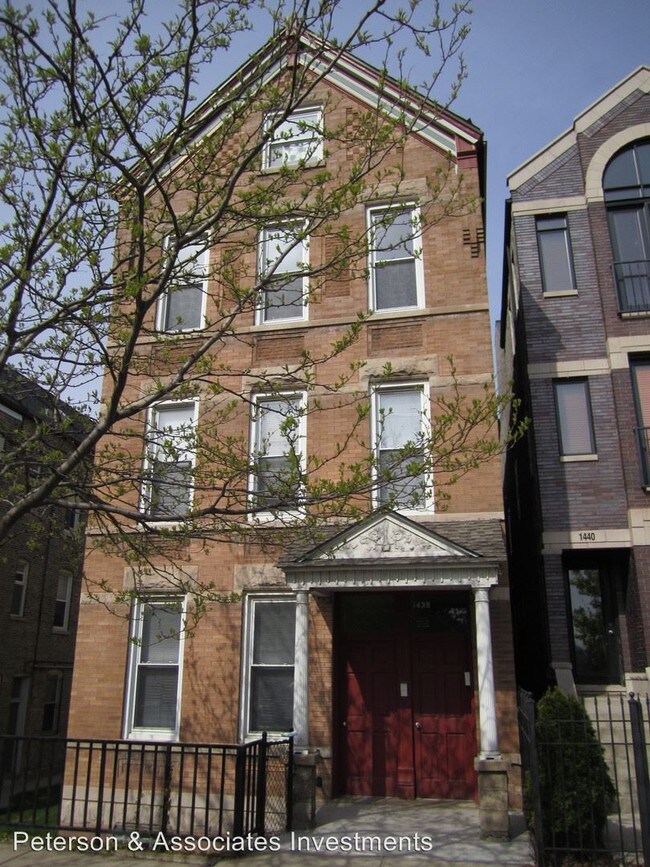2 Br 1 Bath Apartment 1438 N Greenview Condo For Rent In Building Photo 2 Br 1 Bath Apartment 1438 N Greenview