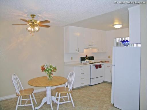 Building Photo - 375 Mcrae Way