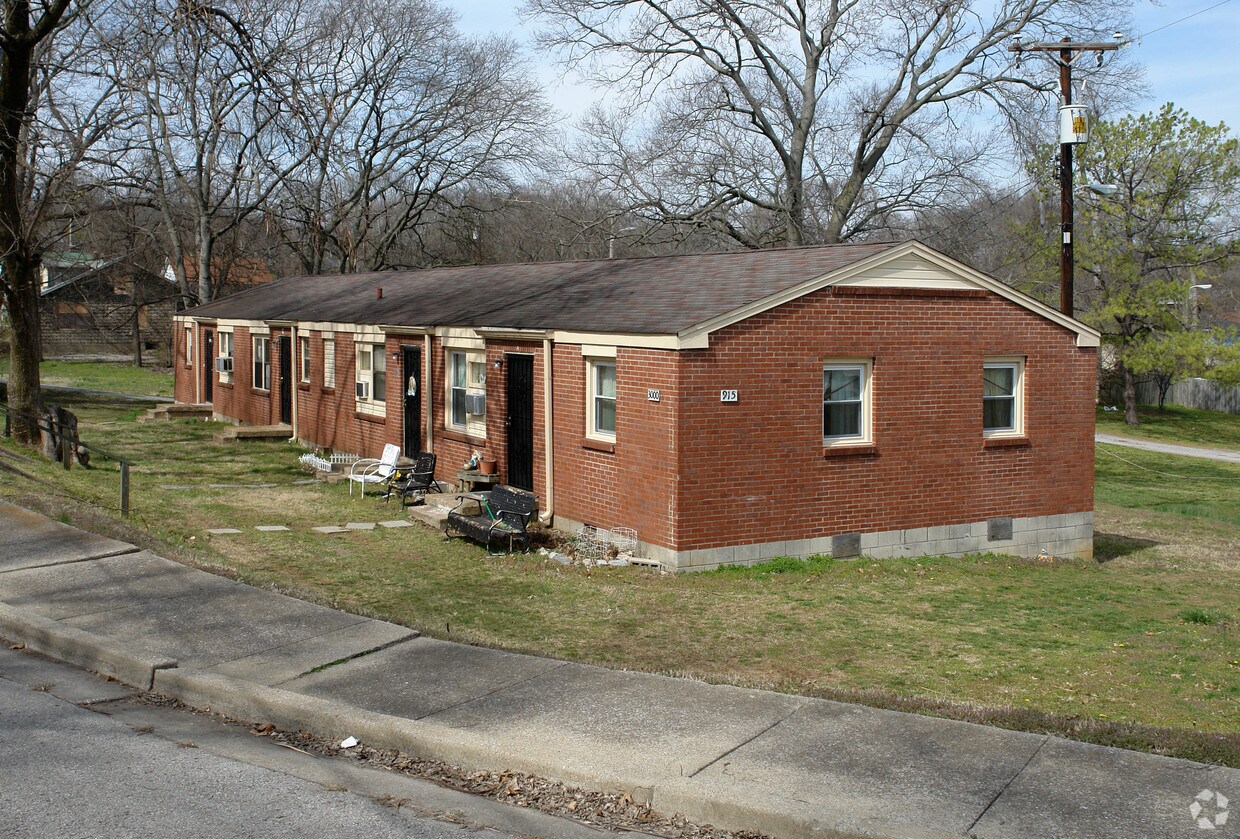 Primary Photo - 3000 Clare Ave
