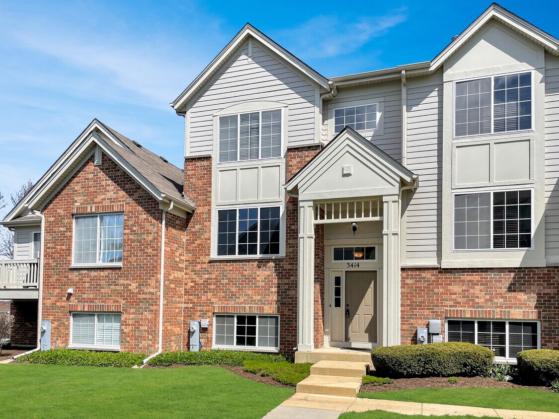 3414 Cameron Dr, Elgin, IL 60124 Townhome Rentals in Elgin IL
