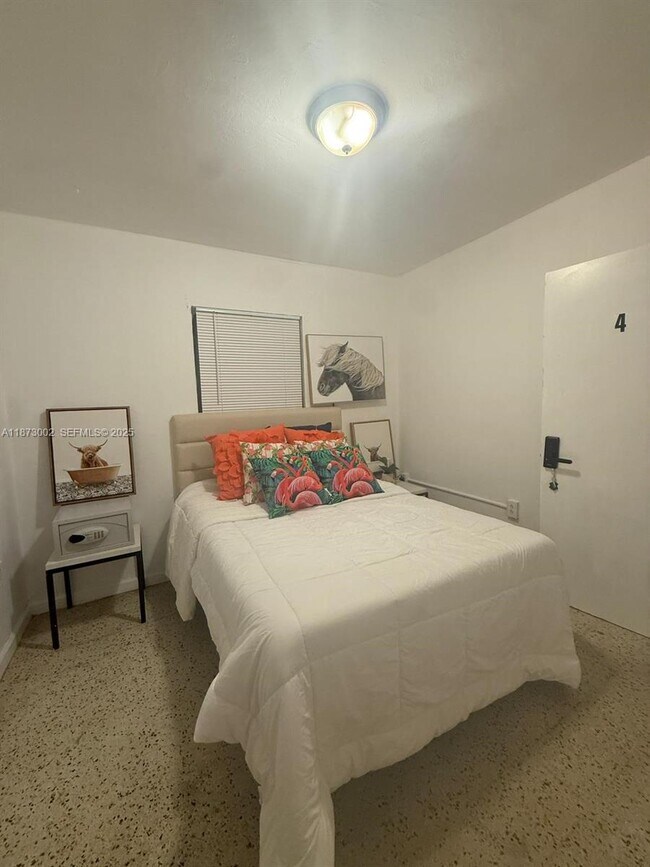 Foto del edificio - 282 NW 98th St