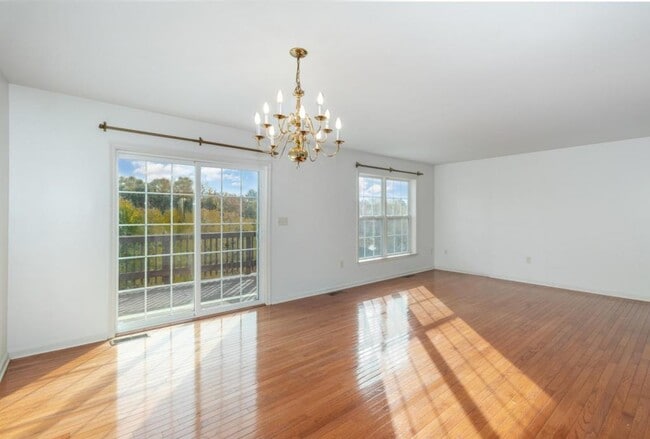 Building Photo - 1172 Heron Ct..