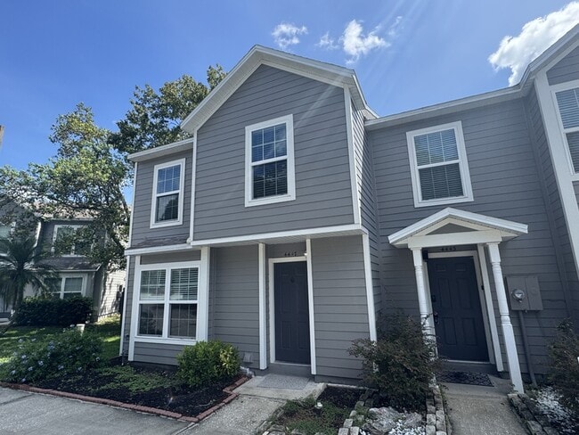 Foto del edificio - 4447 Brook Hollow Cir