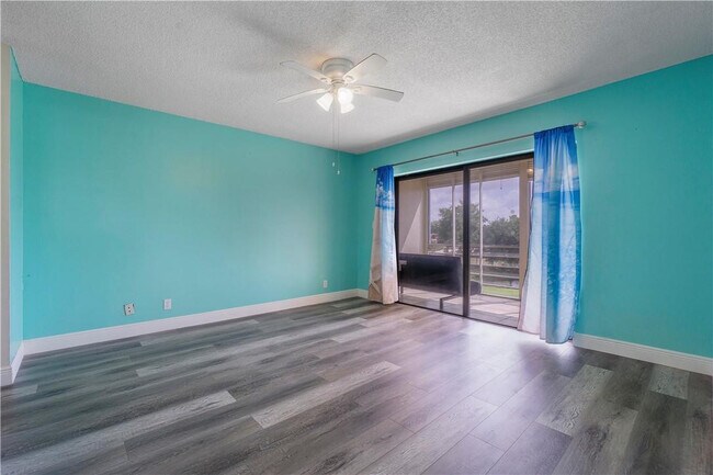 Foto del edificio - 2430 SW 81st Ave