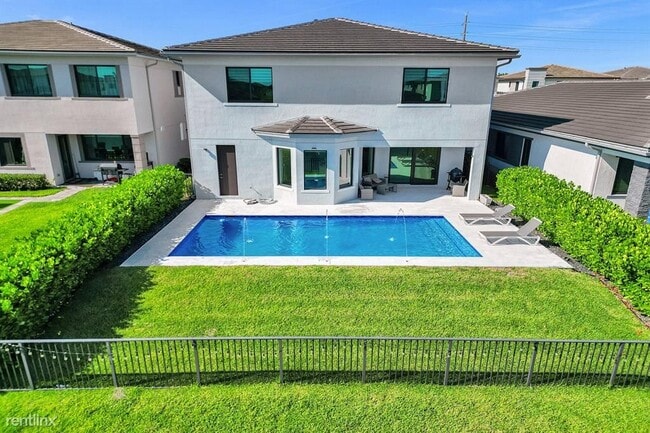 Building Photo - 5 br, 3.5 bath House - 10850 Oceano Way