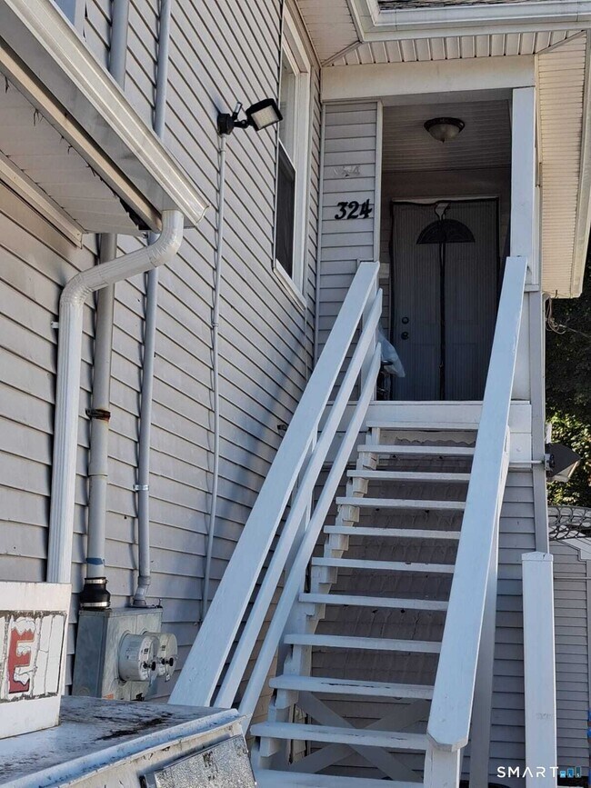 Building Photo - 324 Naugatuck Ave