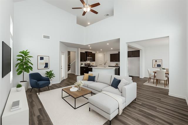 Building Photo - 2148 Miramar Dr