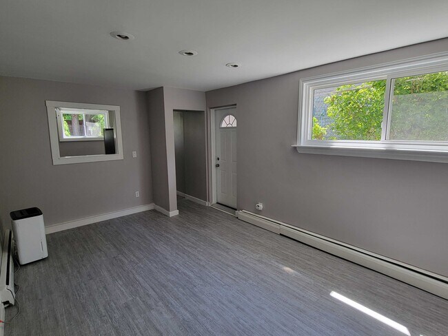 Photo du bâtiment - 4 Guy St