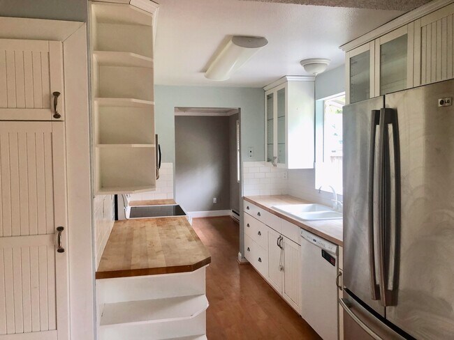 Foto del edificio - 3 Bed 1.5 Bath Rambler!