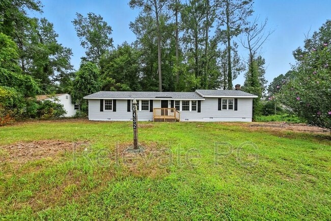 Building Photo - 6432 Maple Rd