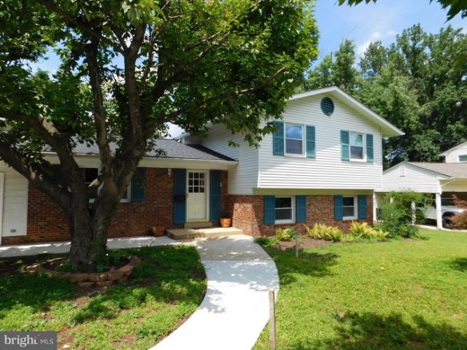 Foto principal - 10214 Antietam Ave