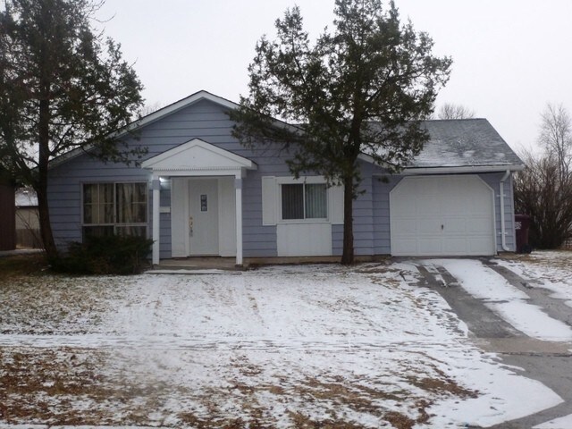 Primary Photo - 2918 225th St