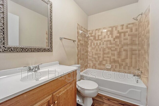 Foto del edificio - 155 Marilyn Dr