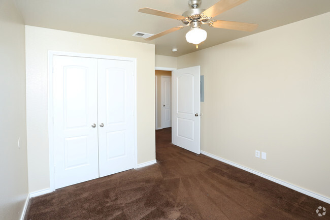 Estrada South I - 2502 Weber Dr Lubbock, Tx - Apartments For Rent In 